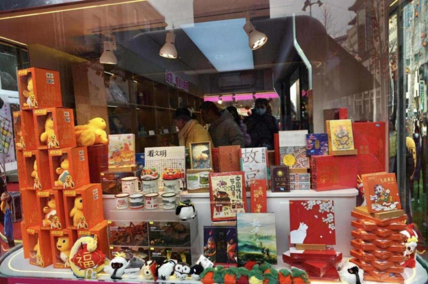 “點亮閱讀 溫暖寒冬”, 王府井書香市集為書友傳遞快樂