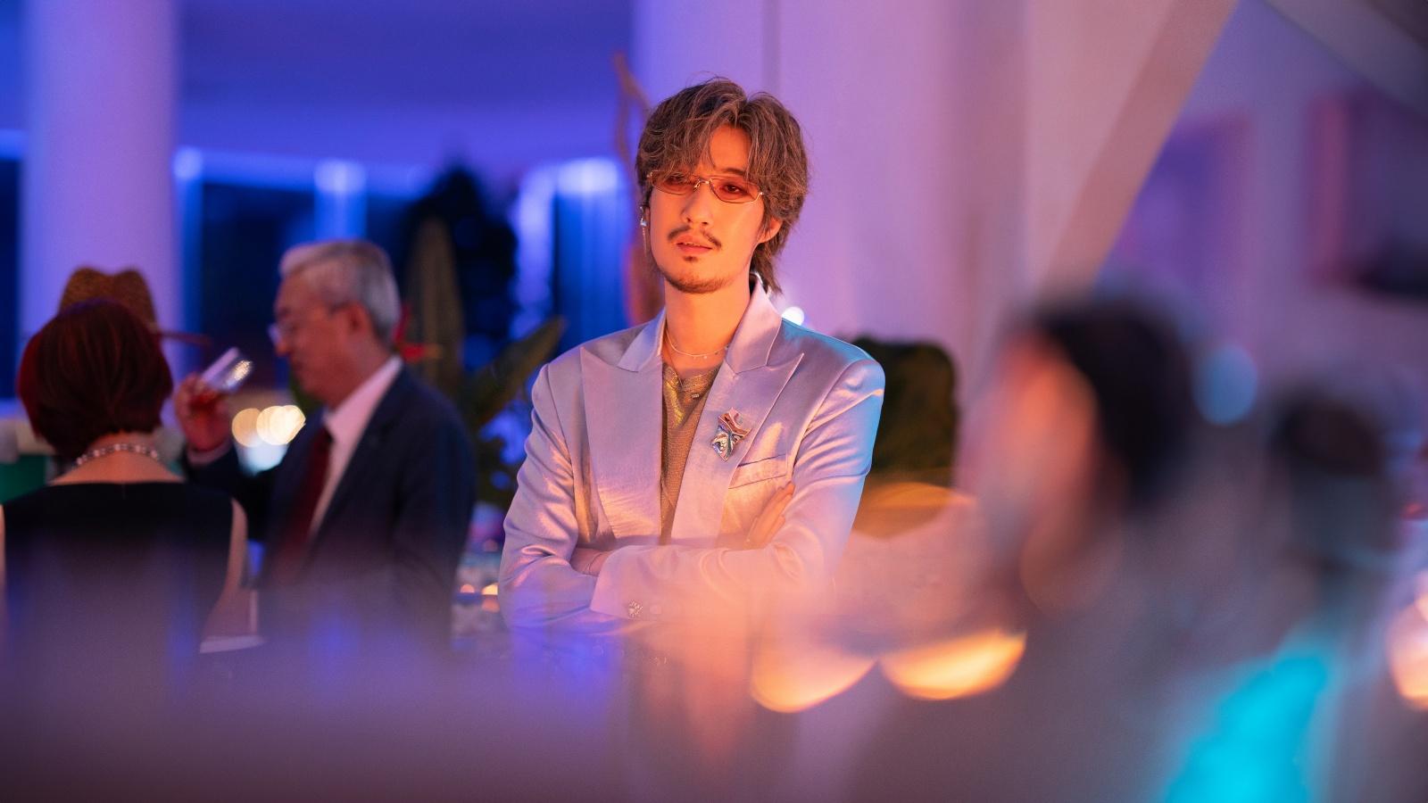 《非誠勿擾3》美術(shù)指導(dǎo)郜昂:如何實(shí)現(xiàn)馮小剛的科幻感