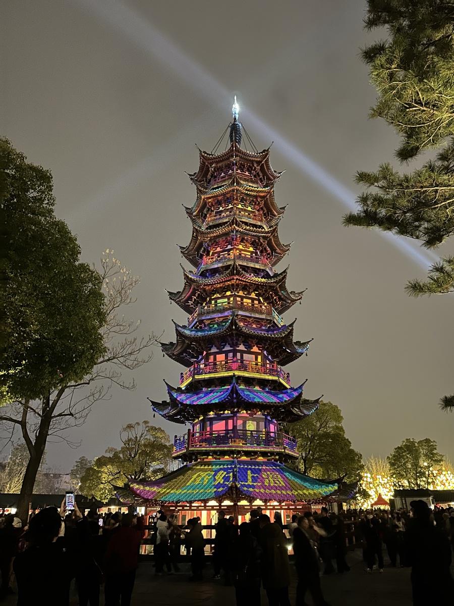 “左手”古韻“右手”科技,千年龍華走出了一條怎樣的煥新路徑?