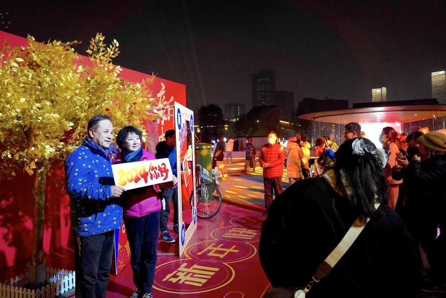 “左手”古韻“右手”科技,千年龍華走出了一條怎樣的煥新路徑?