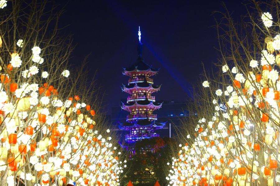 “左手”古韻“右手”科技,千年龍華走出了一條怎樣的煥新路徑?