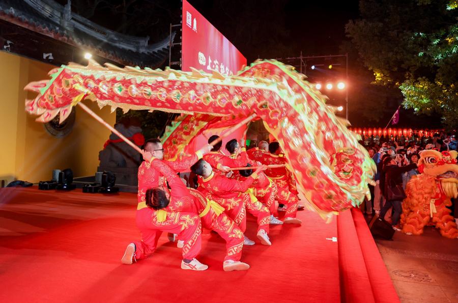 “左手”古韻“右手”科技,千年龍華走出了一條怎樣的煥新路徑?