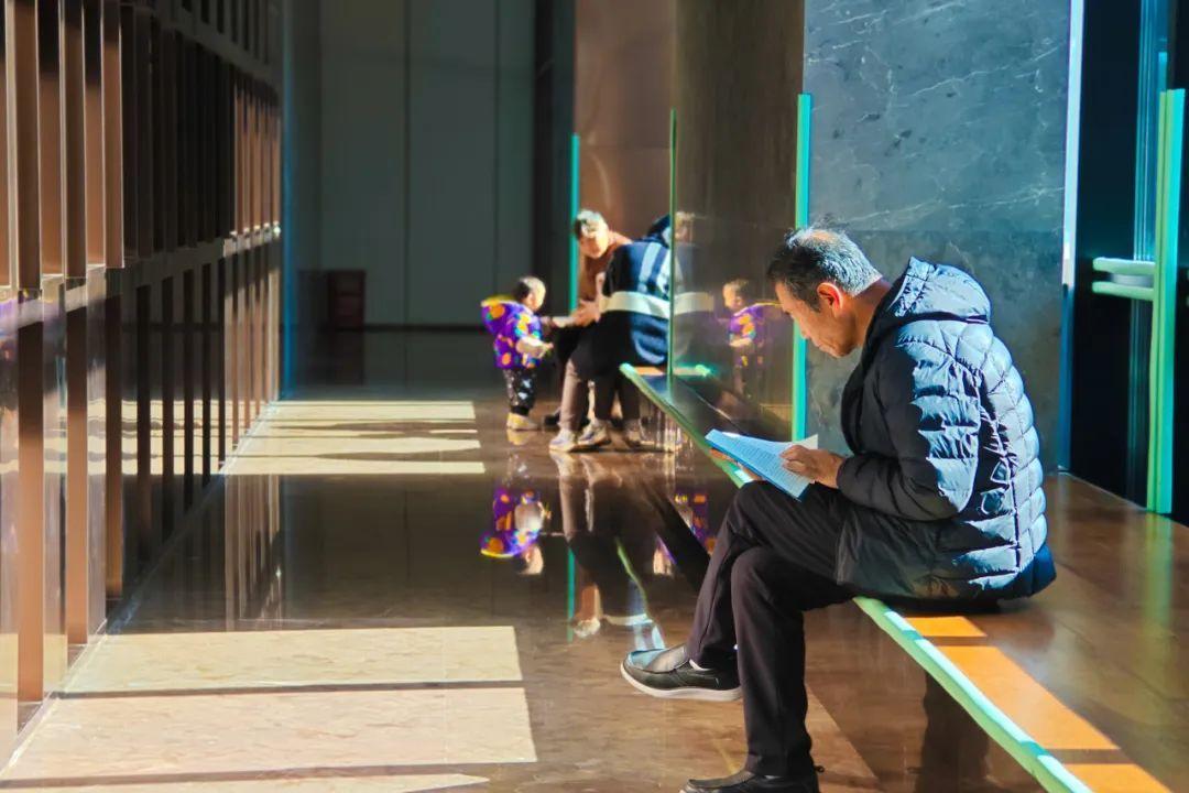 來偒傣書房讀萬卷書,品味屬于金匯的詩和遠方→