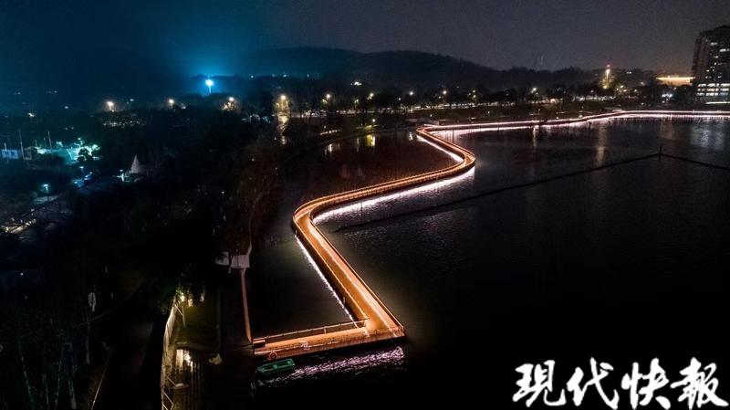 沉浸式體驗山水城林,南京玄武湖太平門賞荷棧道正式開放