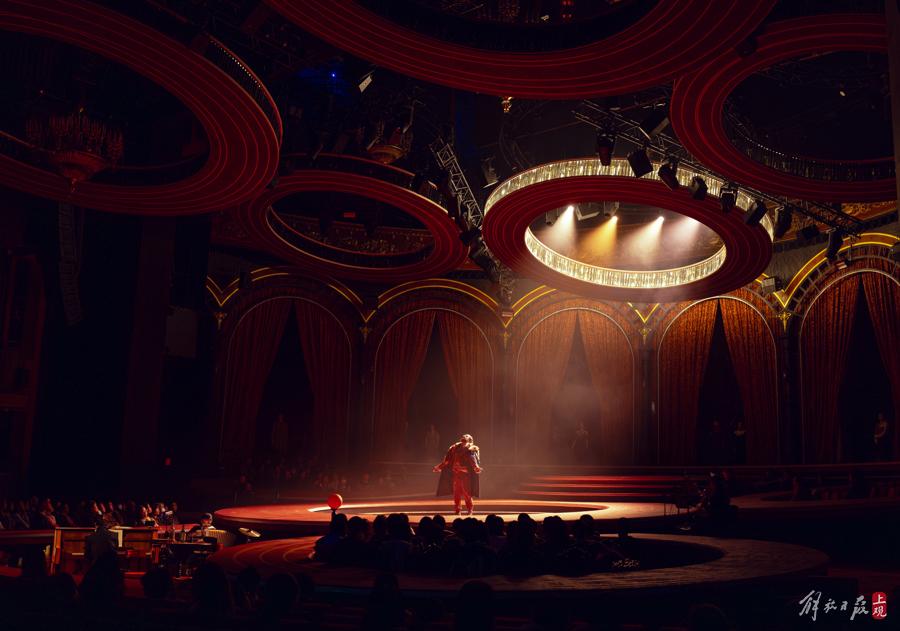 “大彗星”降落前灘,華美視聽語言打造“中國的百老匯”作品