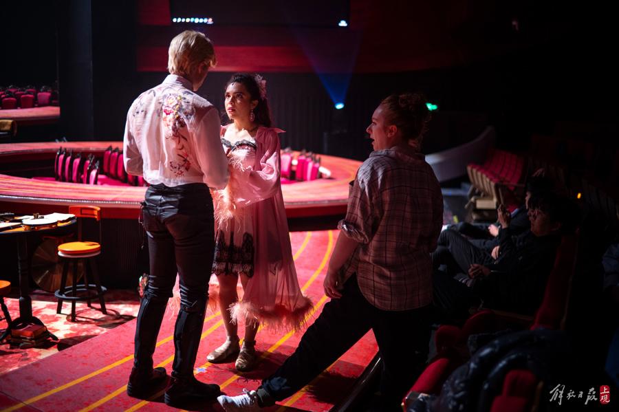 “大彗星”降落前灘,華美視聽語言打造“中國的百老匯”作品