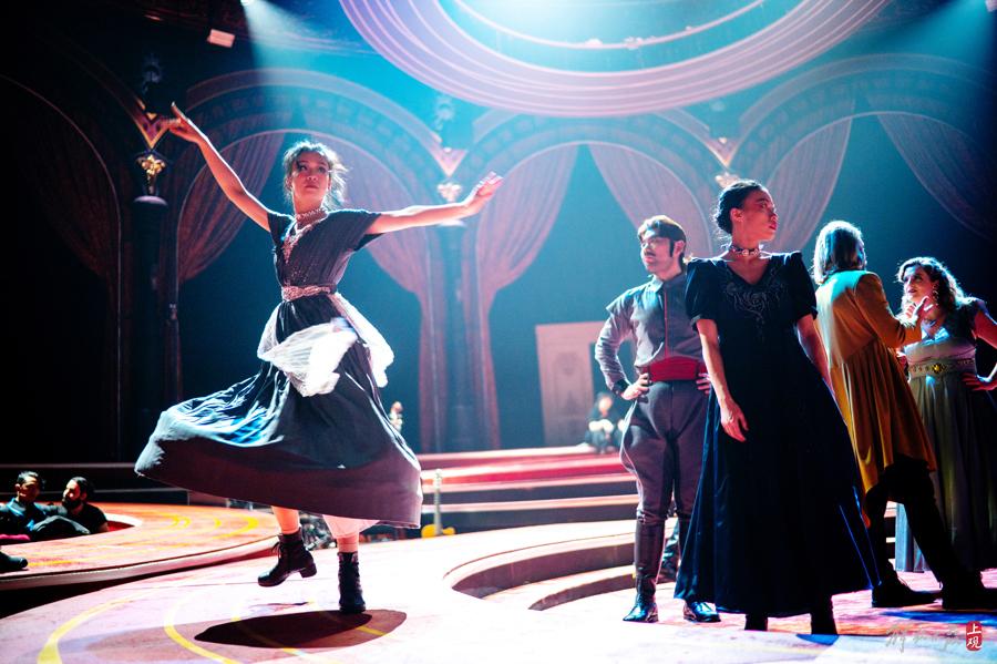 “大彗星”降落前灘,華美視聽語言打造“中國的百老匯”作品