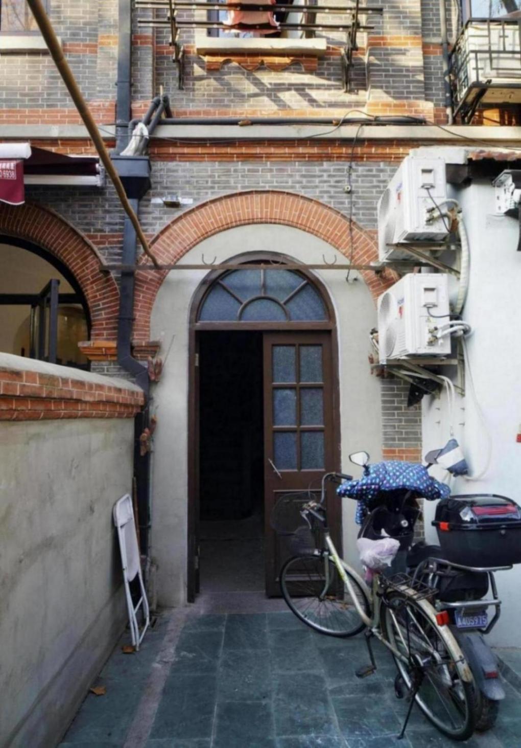 舊貌換新顏的沿街“紅房子”,滿眼都是風情