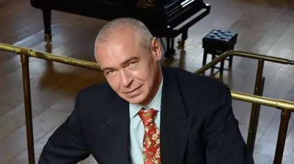 大山領(lǐng)銜,11位外國演員全中文演繹《肖申克的救贖》