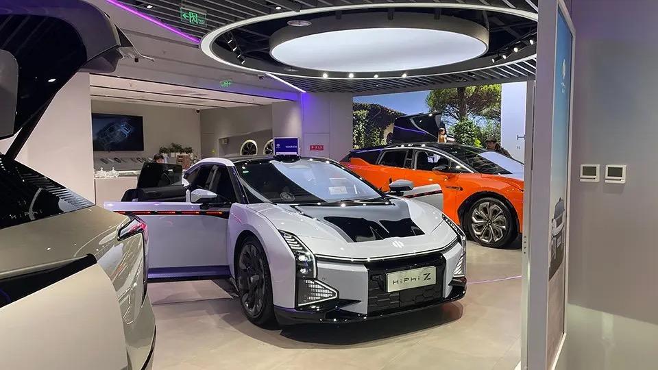 高合官方發(fā)布《近期服務(wù)運(yùn)營保障公告》