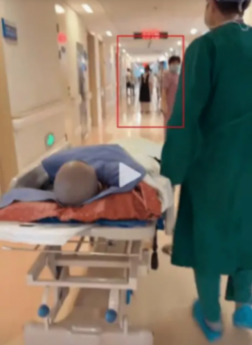 中傳稱高君雨手術(shù)是畢業(yè)后做的