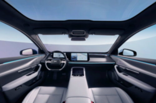 豪華平權、智駕頂格!小鵬P7i鵬翼版限時優惠價24.99萬元