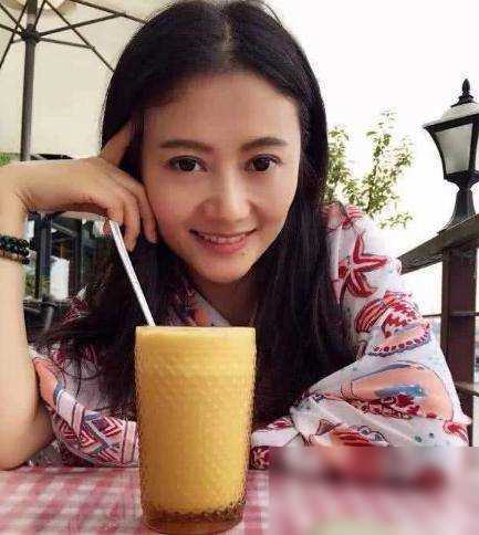 前央視美女主持,離婚后上《非誠勿擾》相親,1小時就被富商牽走