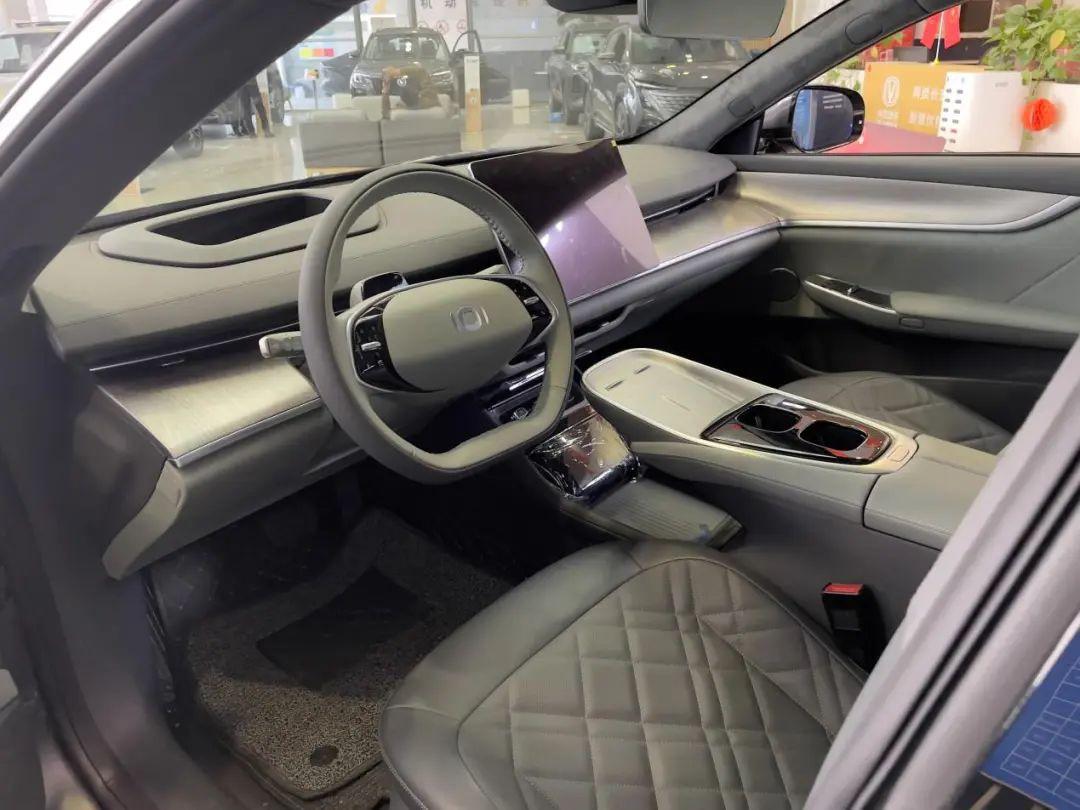 新晉電動實力派,續航夠用嗎?長安啟源A07探店