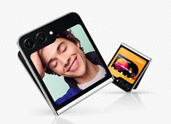 三星兩款折疊屏手機曝光 支持25W充電 設(shè)計有改動