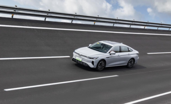 “真環轉”、“硬拆解”實測直播 奇瑞風云A8遠航版用品質證明值得選擇