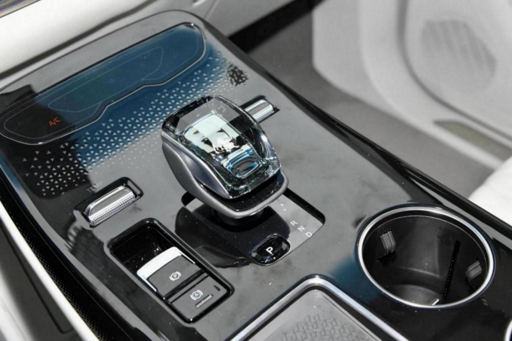 和傳祺E9同級,搭1.5T混動系統(tǒng),東風(fēng)風(fēng)行星海V9來了