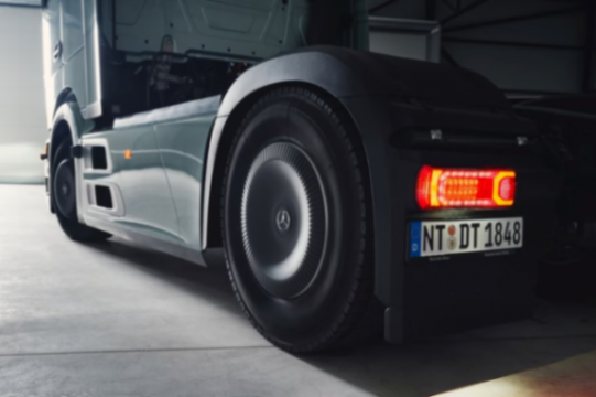 重磅!全新梅賽德斯-奔馳Actros L亮相