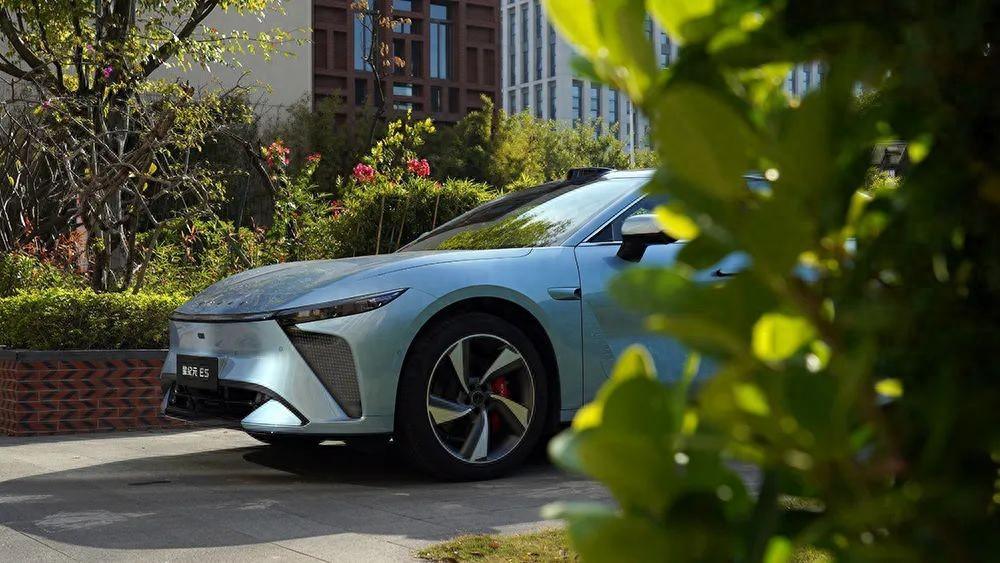 星星點燈,試駕奇瑞星途星紀元ES