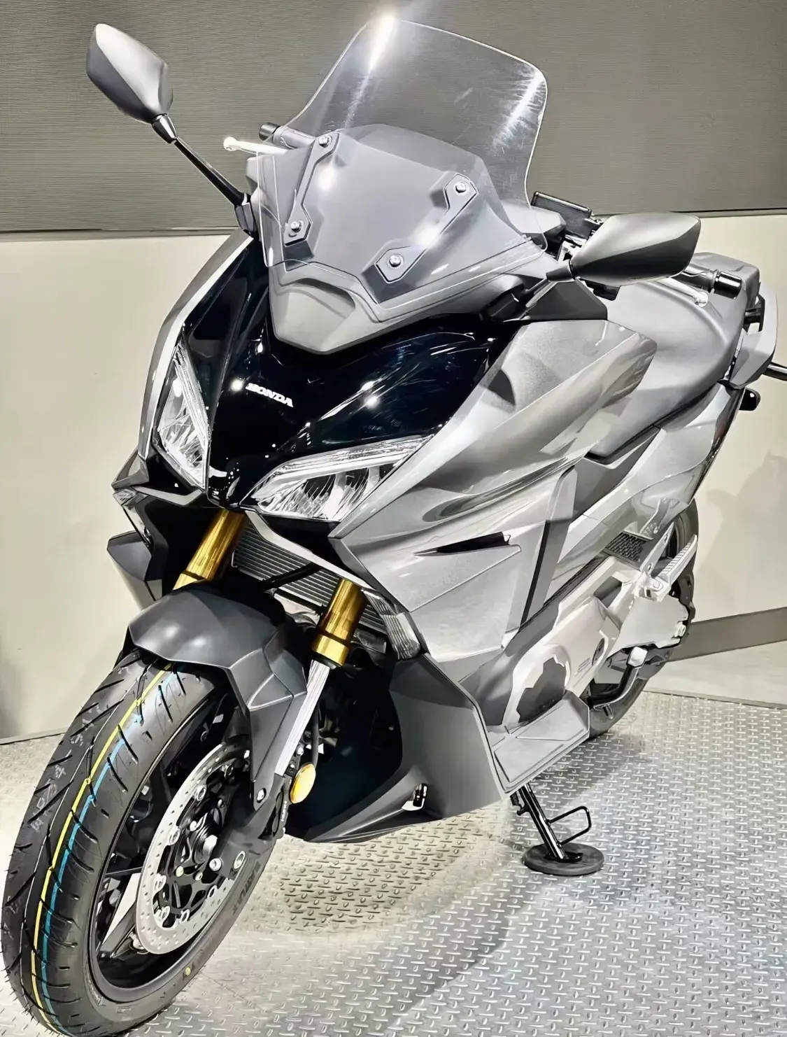 本田:上海的獨資公司開業(yè)了,以后進口摩托車會更便宜嗎?