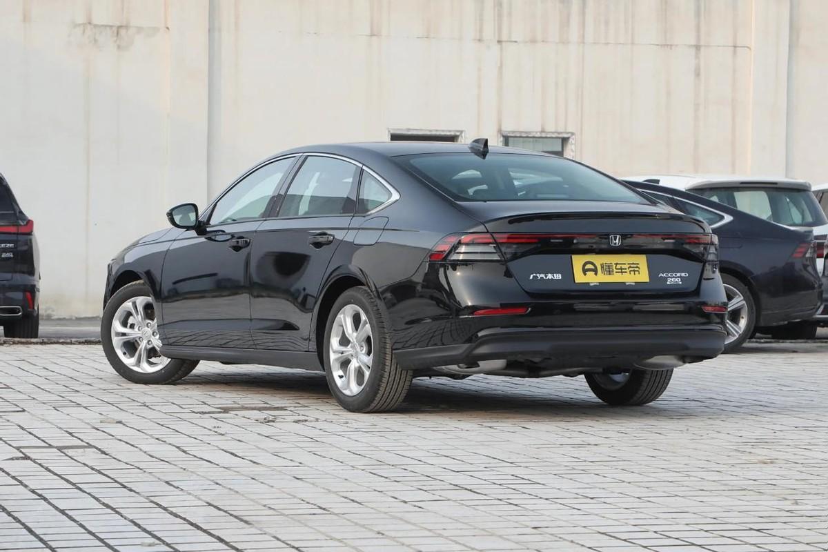 15萬買中型車,MG7、本田雅閣、福特蒙迪歐3車橫評,誰更值得選?