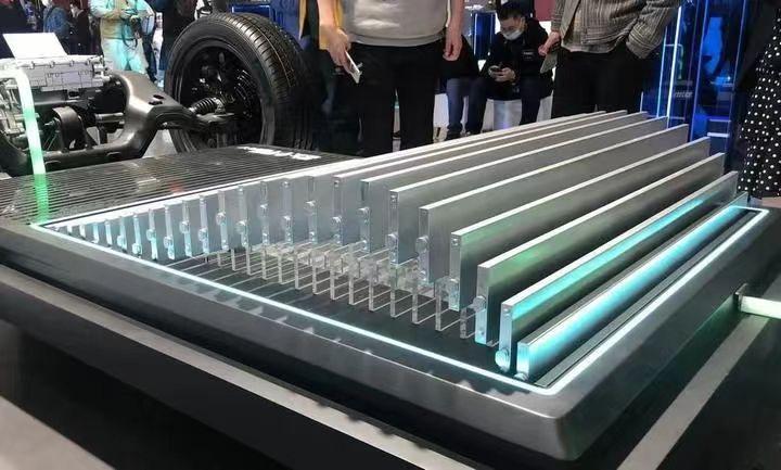 比亞迪第5代DM-i即將發(fā)布,創(chuàng)新動(dòng)力,到底強(qiáng)在哪里?