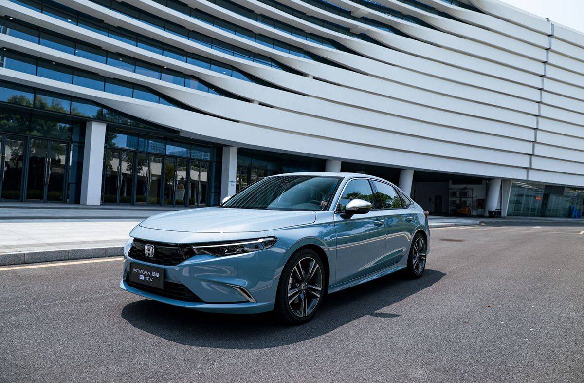 第九代凱美瑞最大的威脅 其實是型格e:HEV?