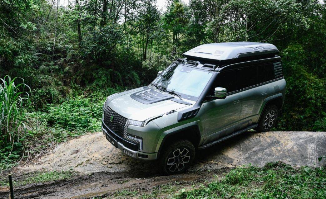 預(yù)售價(jià)109.8萬(wàn)元,仰望U8越野玩家版實(shí)車亮相,你心動(dòng)了嗎?