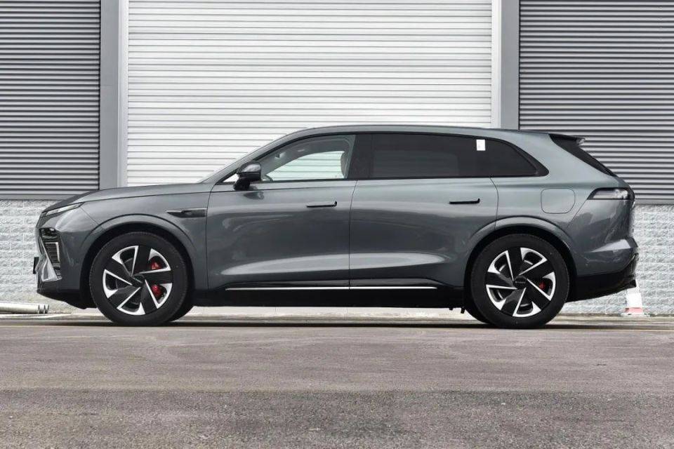 自研技術(shù)成亮點(diǎn),星途星紀(jì)元 ET預(yù)售