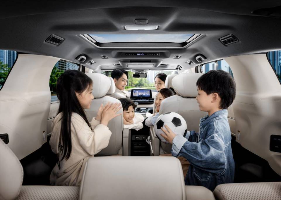 帶上全家 滿愛出發(fā) 新款格瑞維亞正式上市