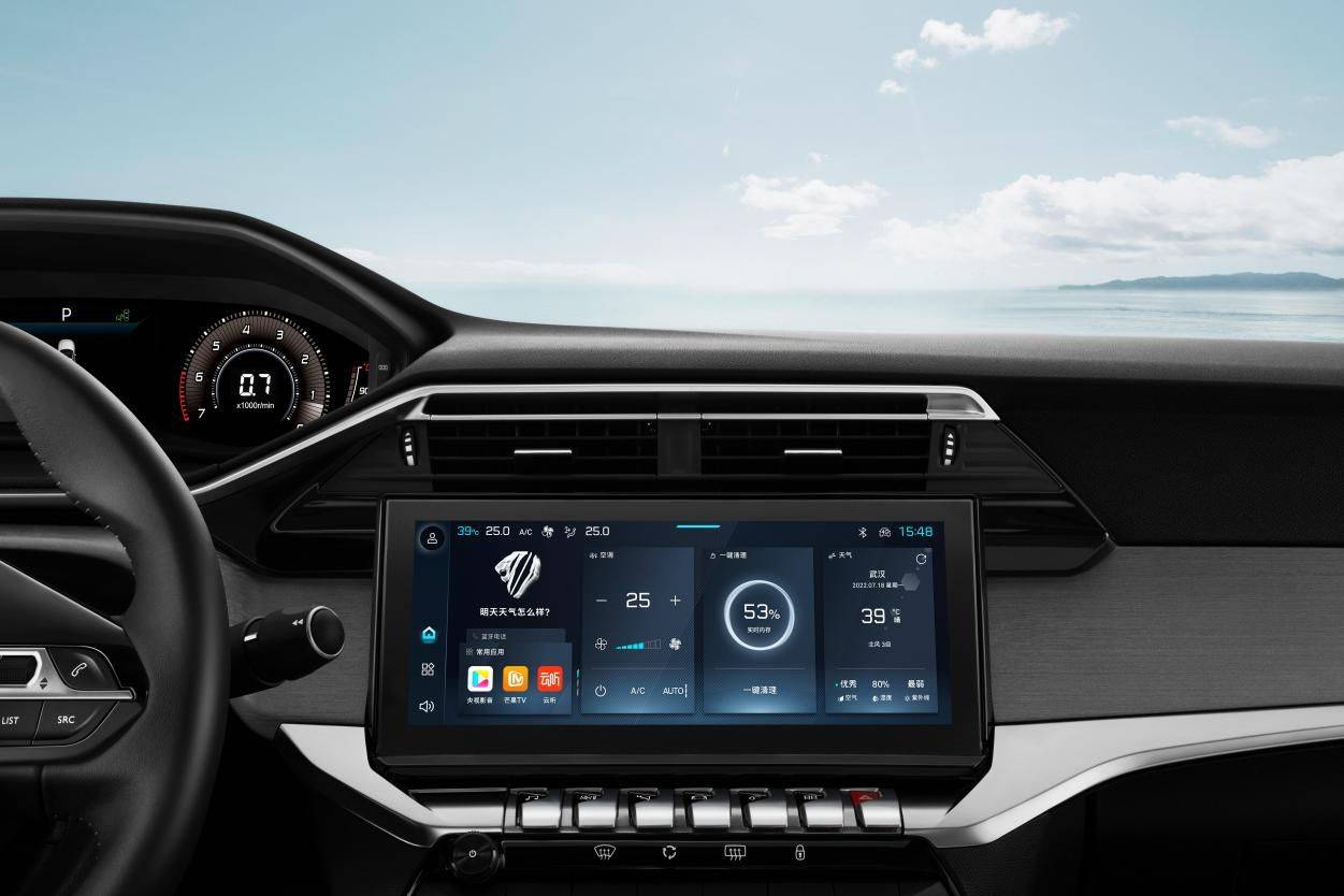 假期自駕的理想座駕,新408龘龘款不愧是“法式六邊形戰(zhàn)士”