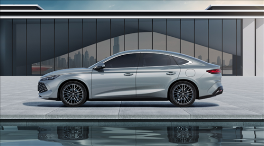 北京車展亮相 比亞迪秦L官圖正式發(fā)布