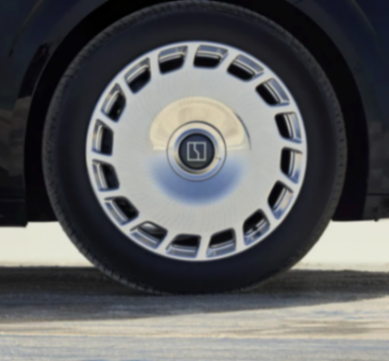 給極氪009光輝一個機會,它幫你把埃爾法價格砍下來