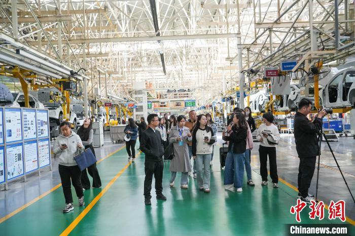 山西晉中:新能源汽車聚鏈成勢 向“綠”而行