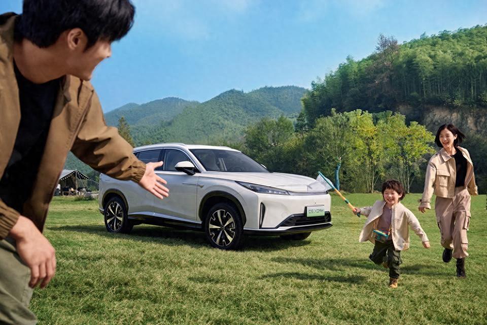 北京車展高能預警!榮威D5X DMH將開啟預售