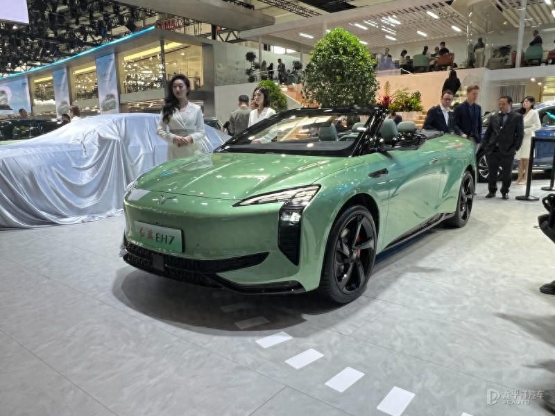 2024北京車展:紅旗EH7敞篷版首發亮相