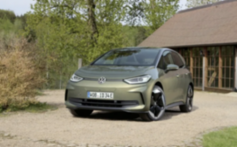 OpenAI或?qū)⑼扑阉饕妫魬?zhàn)谷歌;李飛飛AI公司獲融資