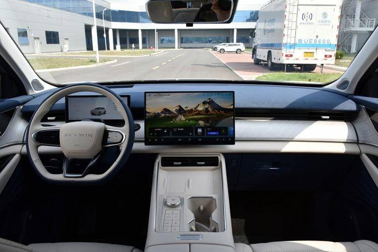 搭1.5T插混動力,綜合續(xù)航超1400km,奇瑞風(fēng)云T9 值得入手嗎?