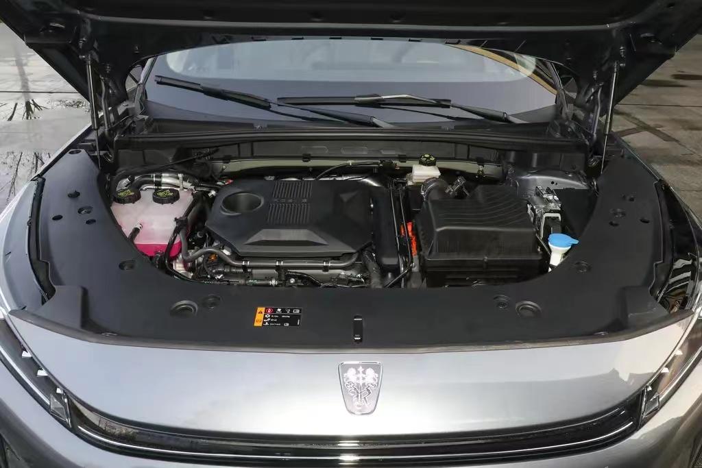 預售價11.98萬元起,榮威D5X DMH到店實拍,推薦選擇豪華版