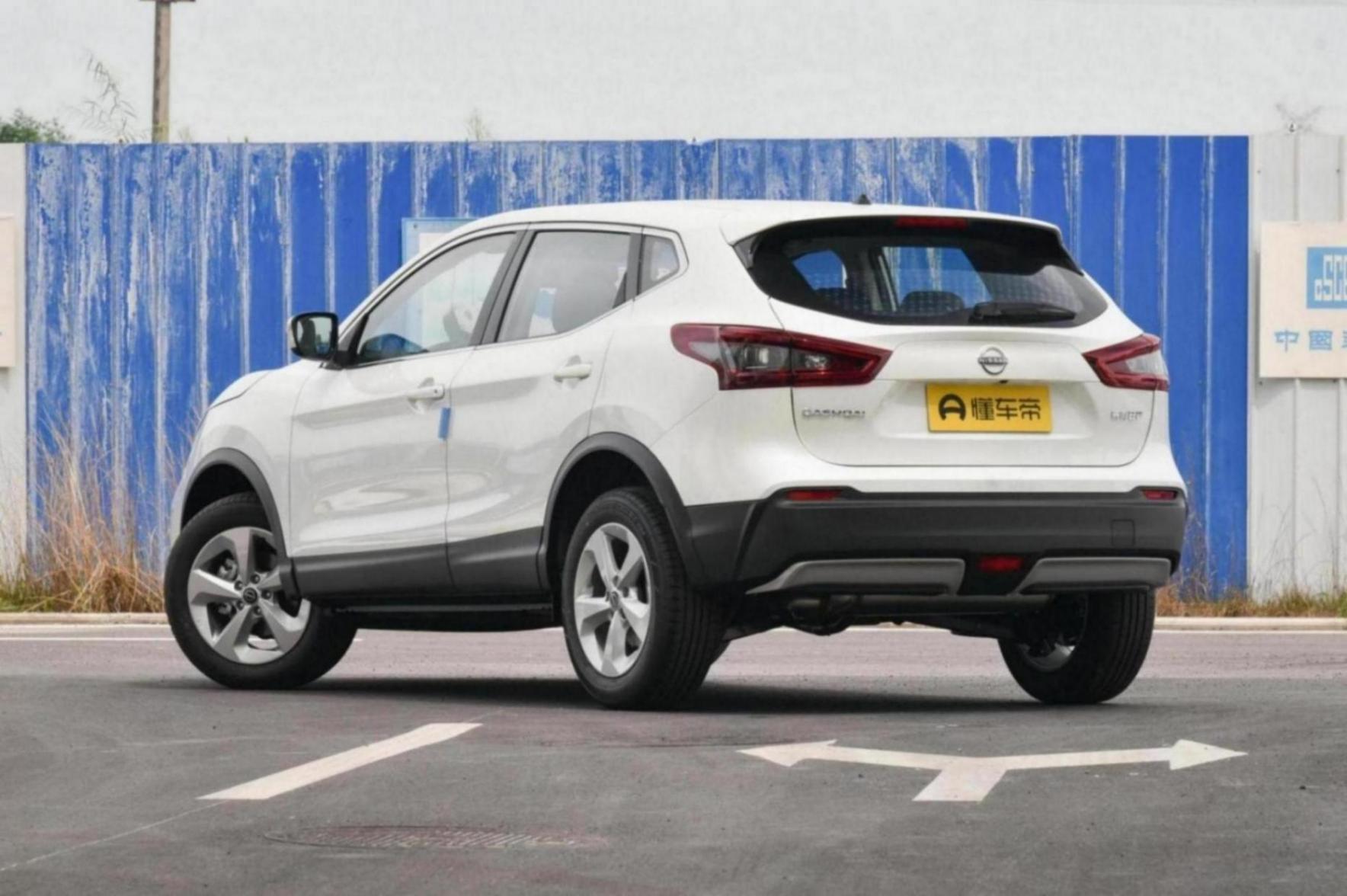 東風日產逍客舒適版降至9.59萬元,2.0L,油耗6.67L,值得入手?