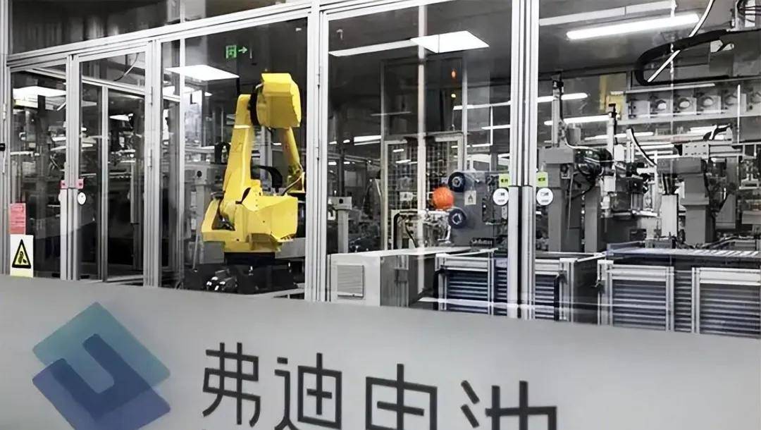 30年混動(dòng)技術(shù)不香了,豐田投向比亞迪!普拉多DM-i要來了?