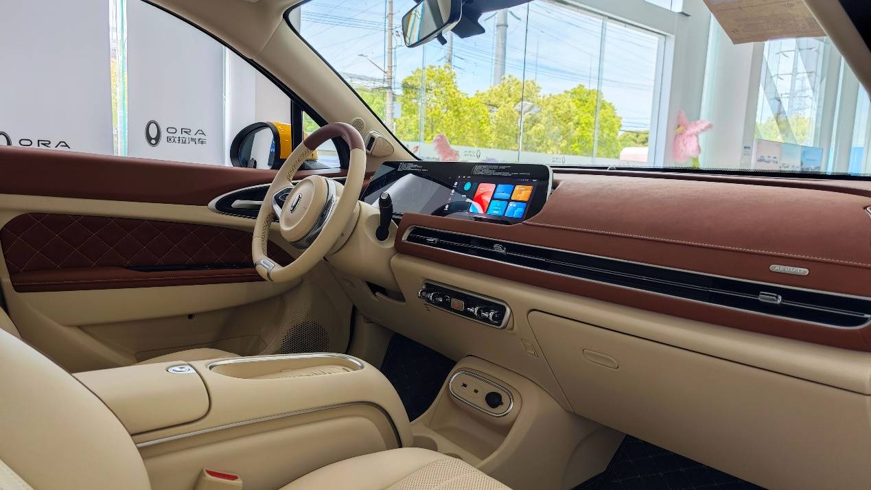 歐拉好貓,新世代智美電動(dòng)車(chē),安全、時(shí)尚與科技并重