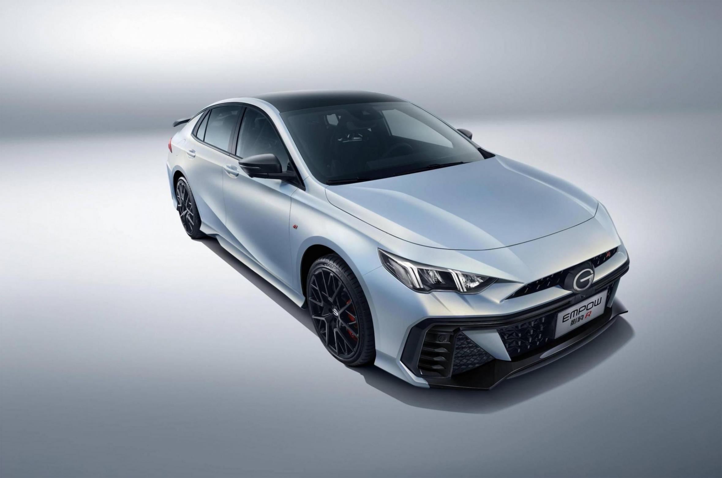 預算10萬,剛畢業的打工人買啥車好?