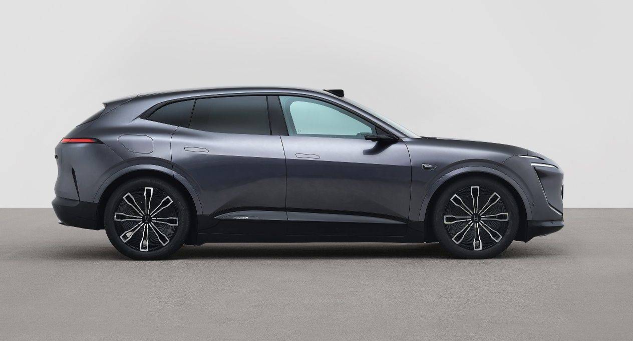 預計25萬起,華為智能加持,阿維塔07正式發布