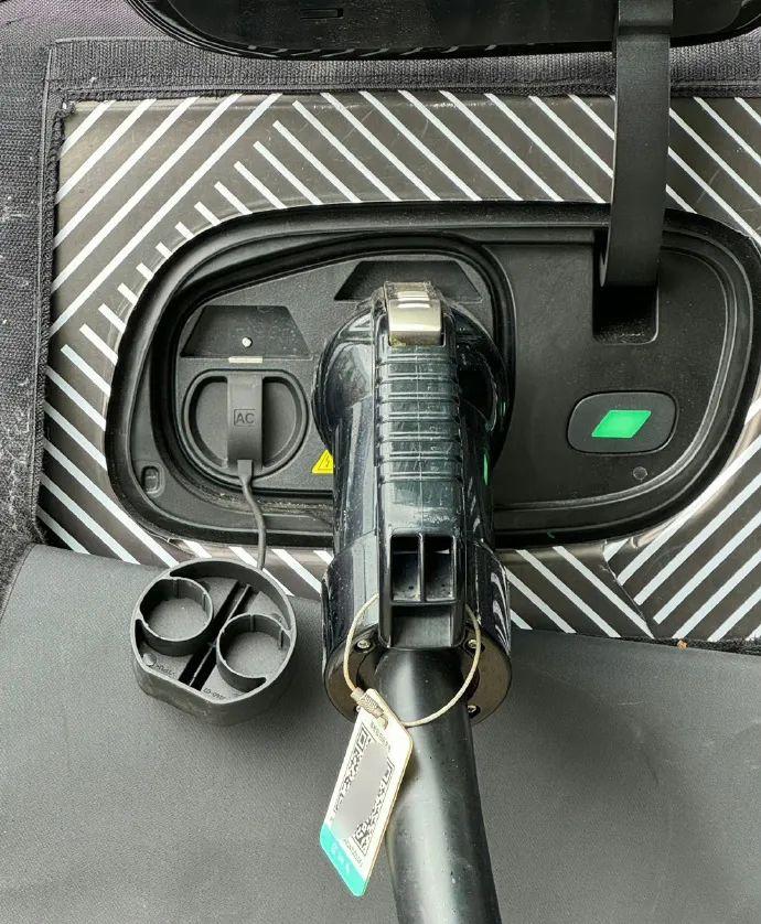 蔚來宣戰ModelY!樂道L60實車現身,空間更大能換電,只賣17萬?