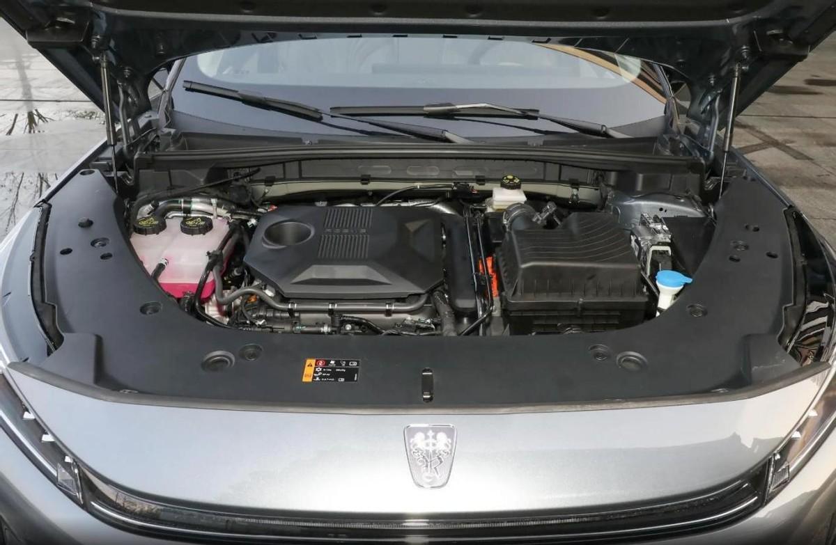 榮威終于認真了?這臺車做得確實不錯,11.98萬起售,油耗還低