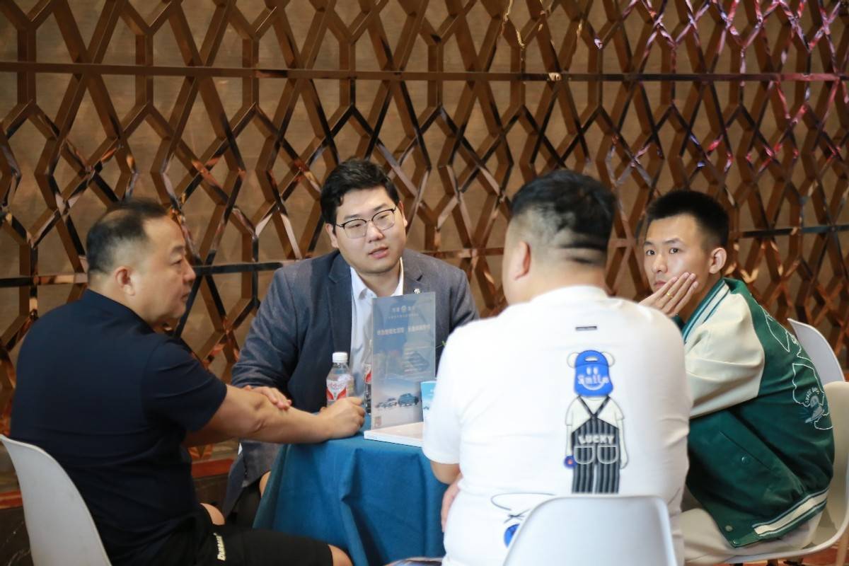 問界新M5及鴻蒙智行家族全系車型春日試駕會活動成功舉辦