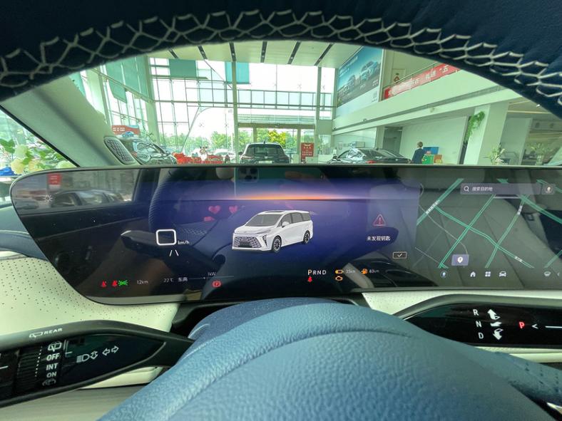 換上插電動力,再戰騰勢D9,35.99萬元起,別克GL8陸尊PHEV實拍