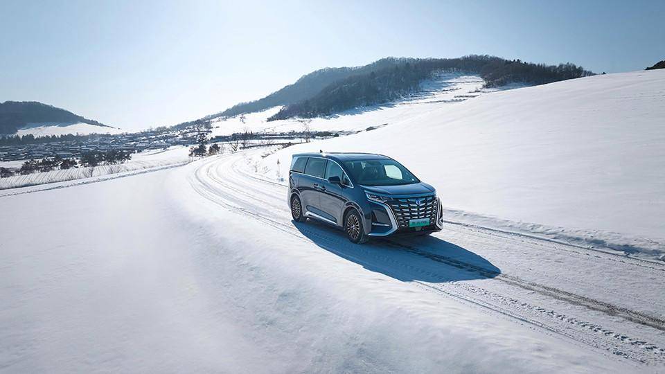 GL8插混將改變MPV格局,油電同價后,燃油MPV賣不動?