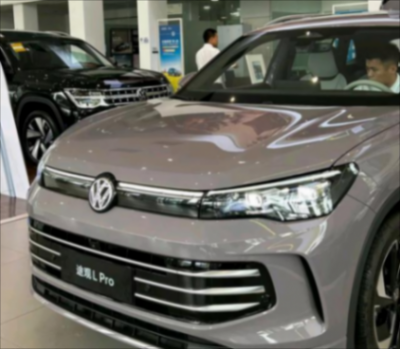 取消1.5T預(yù)計18萬起售,大眾途觀L Pro實(shí)車到店,配副駕屏+懷擋